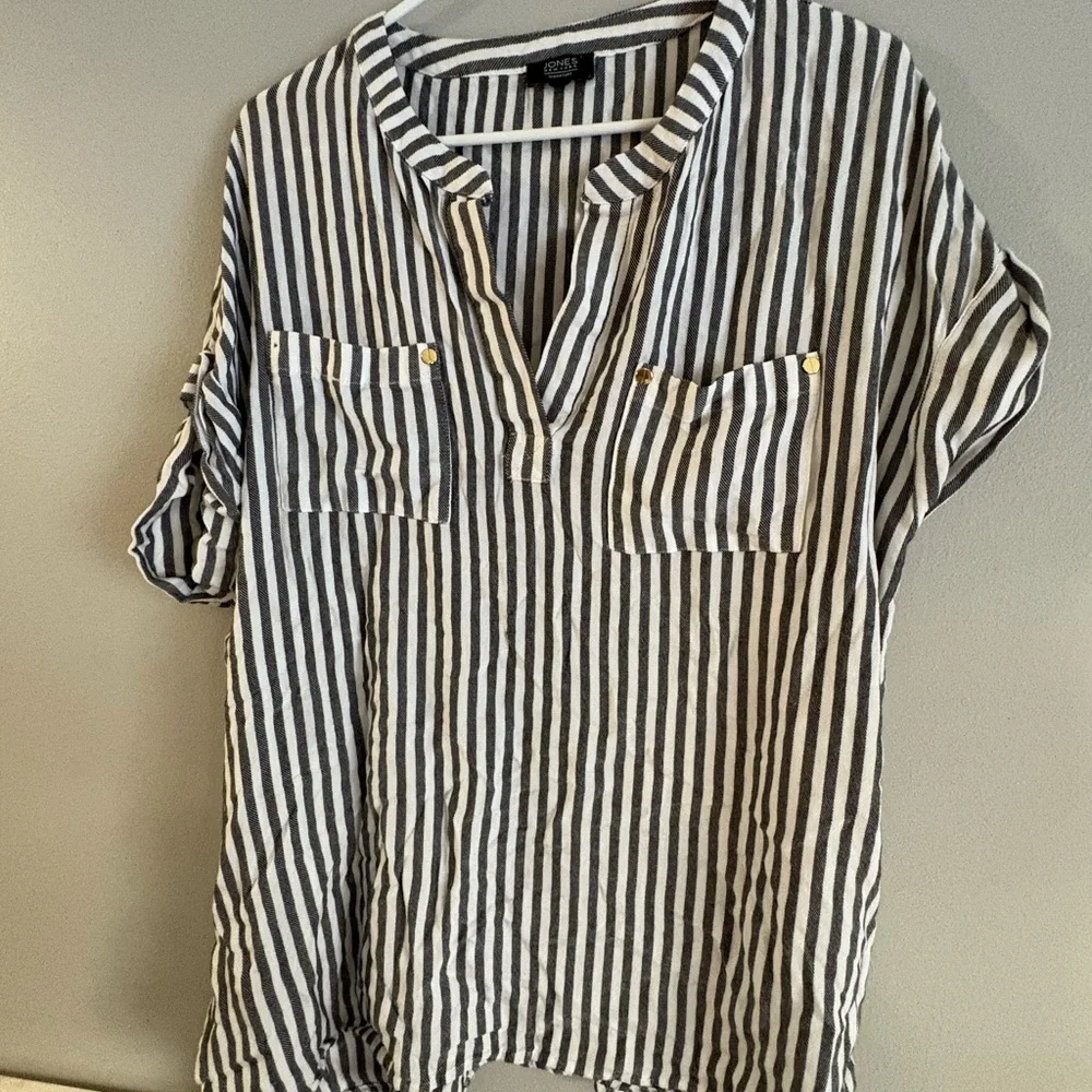 Jones New York Monochrome Striped Top - Picture 1 of 4